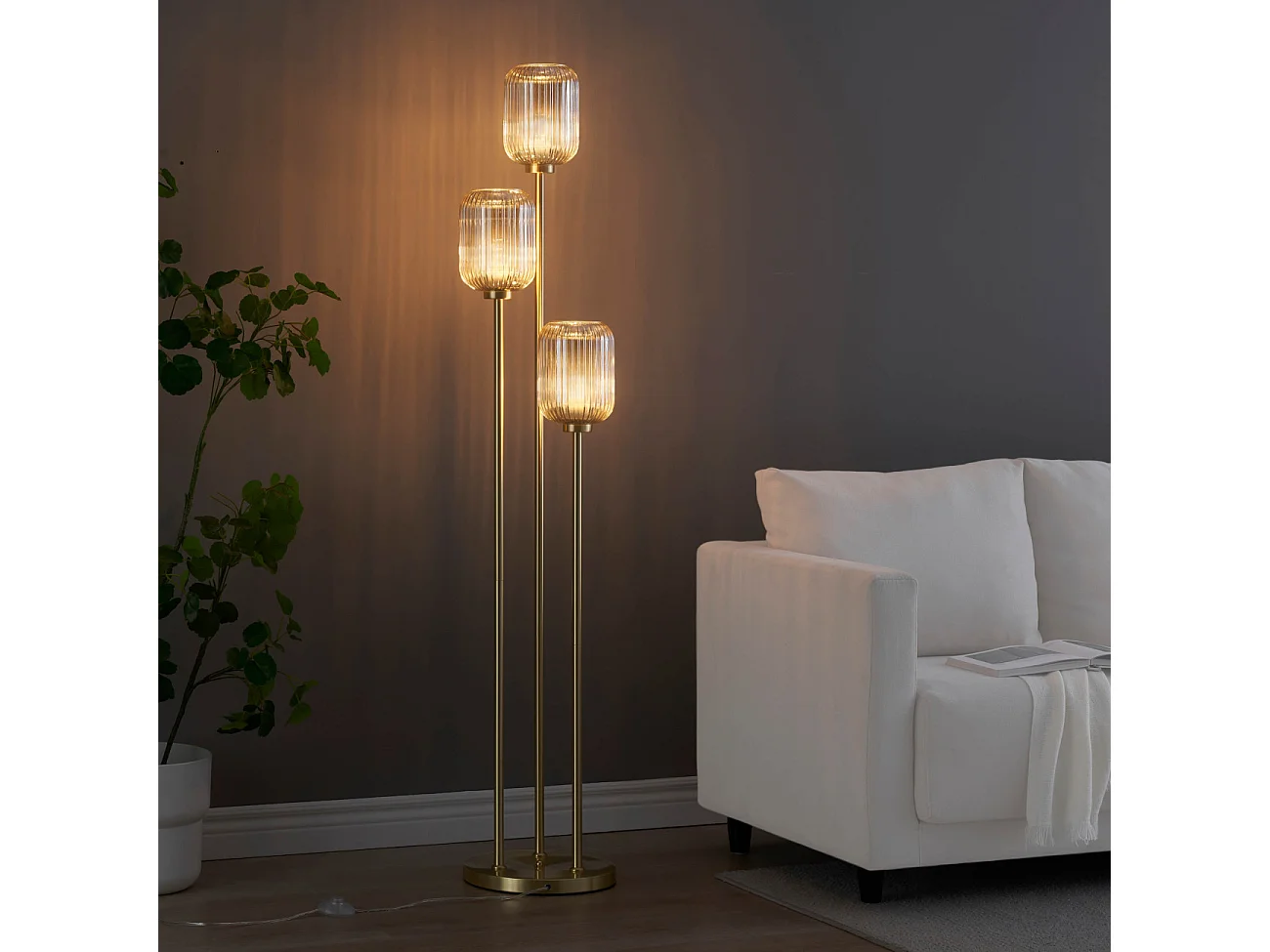 Grand lampadaire triple doré verres ambrés - Rosalia