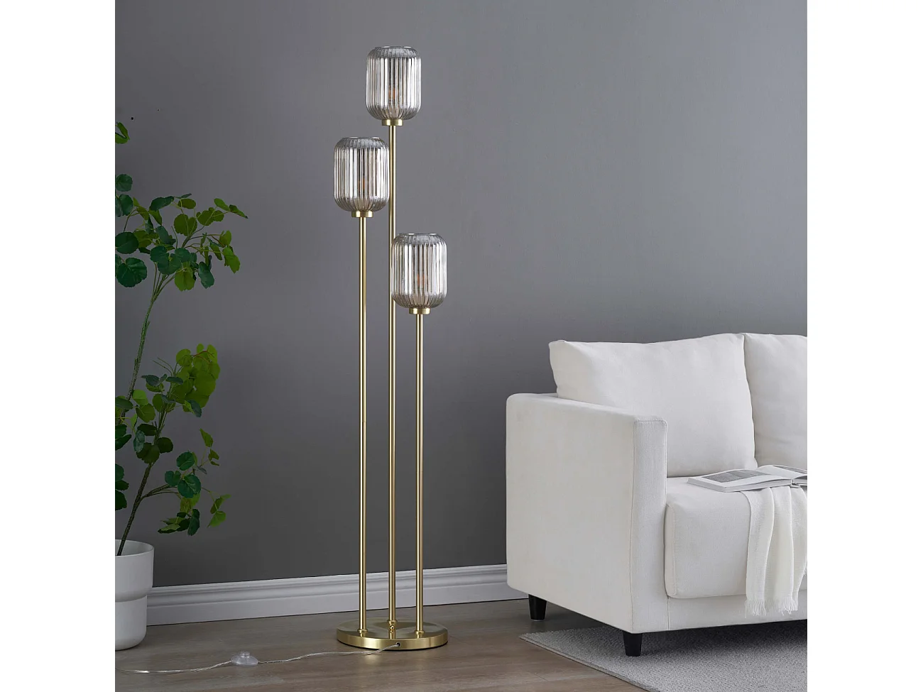 Grand lampadaire triple doré verres ambrés - Rosalia