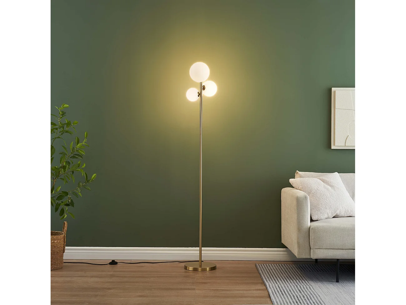 Lampadaire doré trois boules de verre blanc 150 cm - Melinda