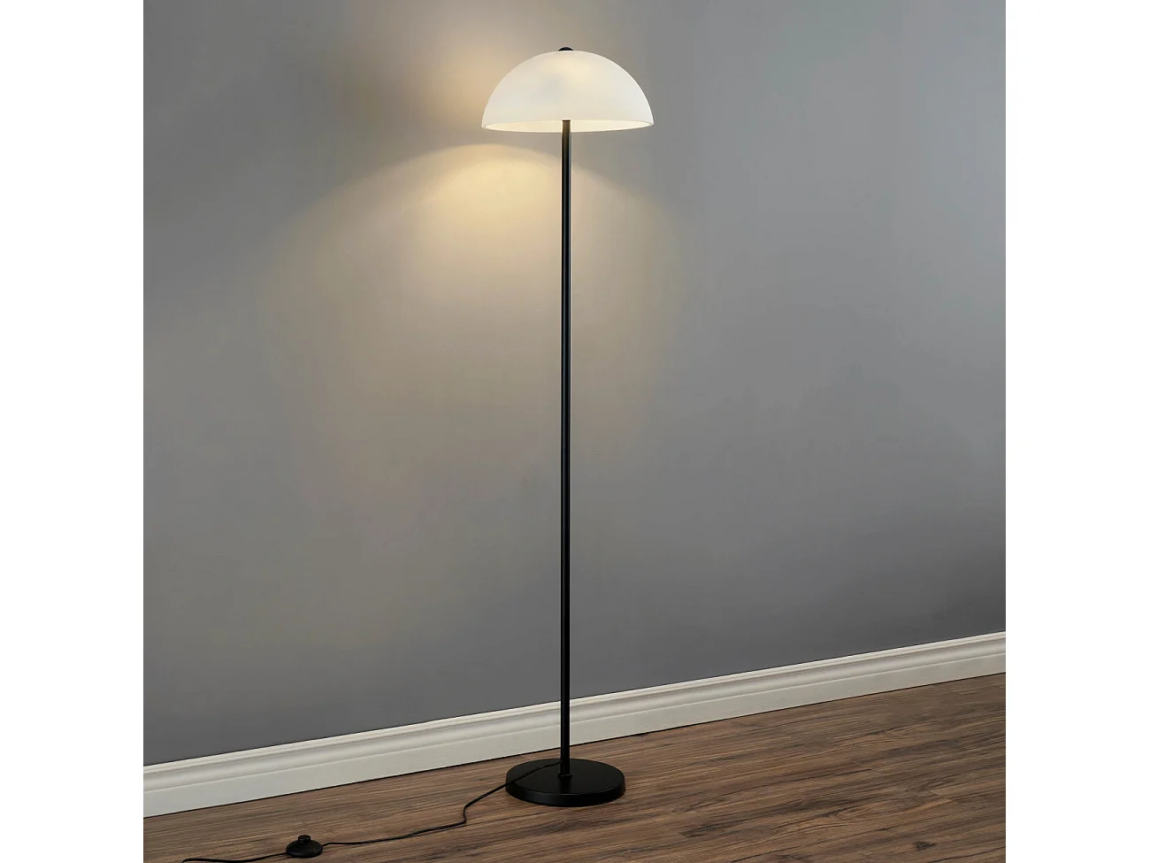 Élégant lampadaire minimaliste abat-jour en verre - Melito