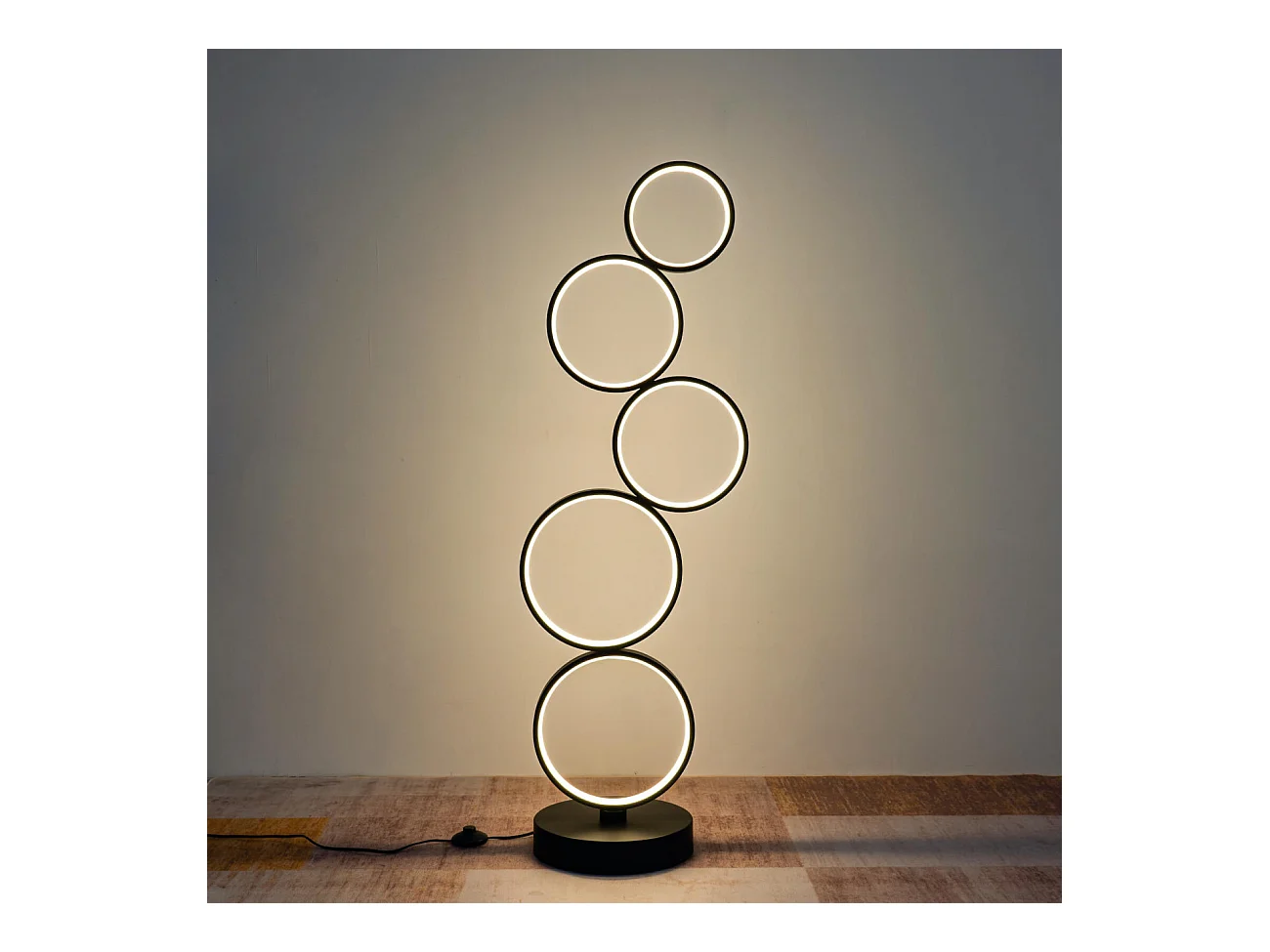 Lampadaire LED cercles superposés en métal noir - Newton