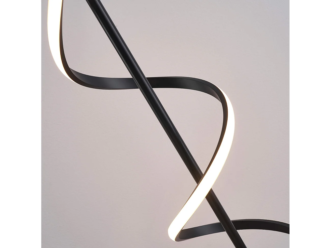 Grande lampe LED cascade spirale noire - Simaria