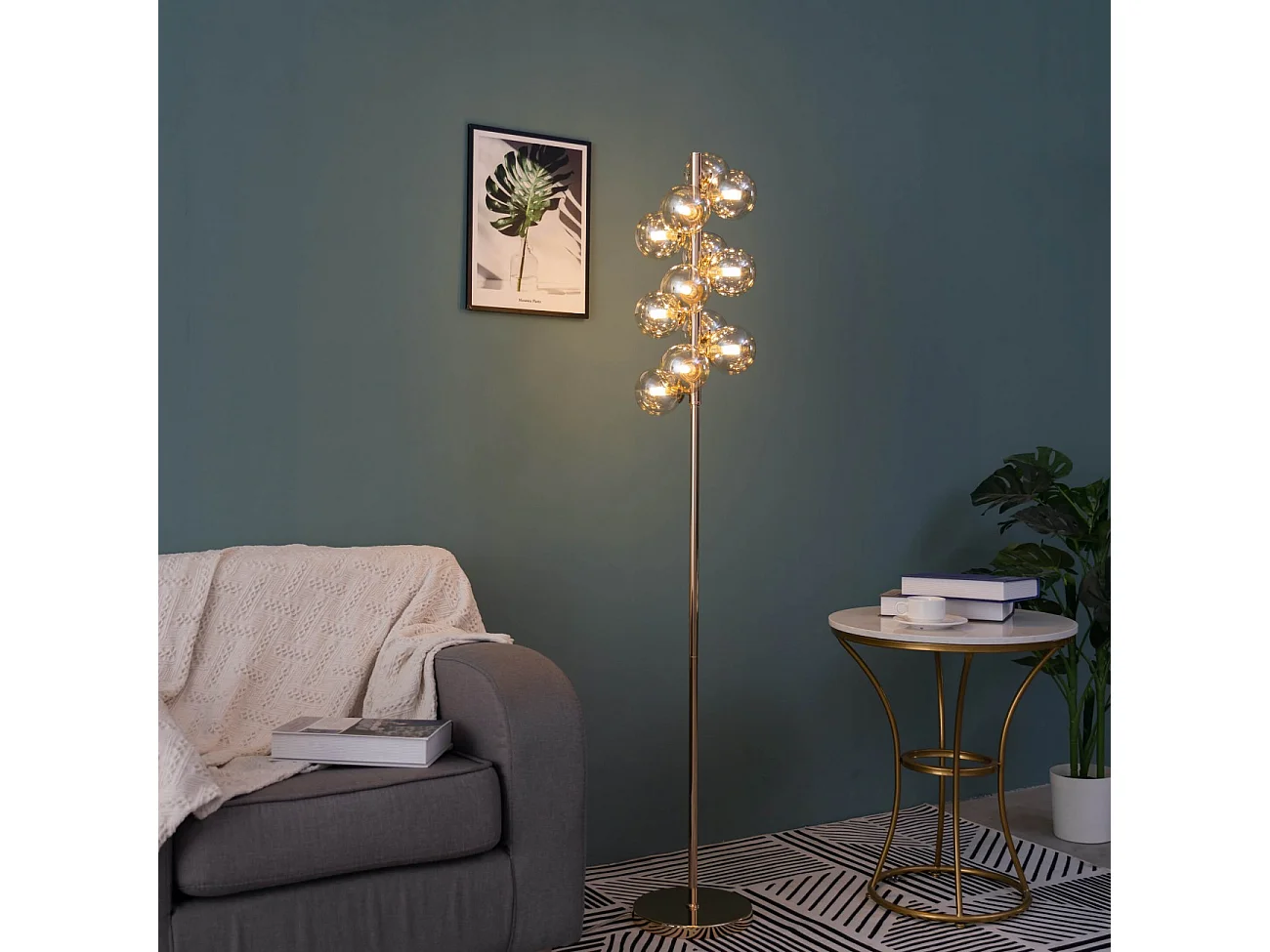 Lampadaire contemporain doré à verres ambrés - Ambrosia