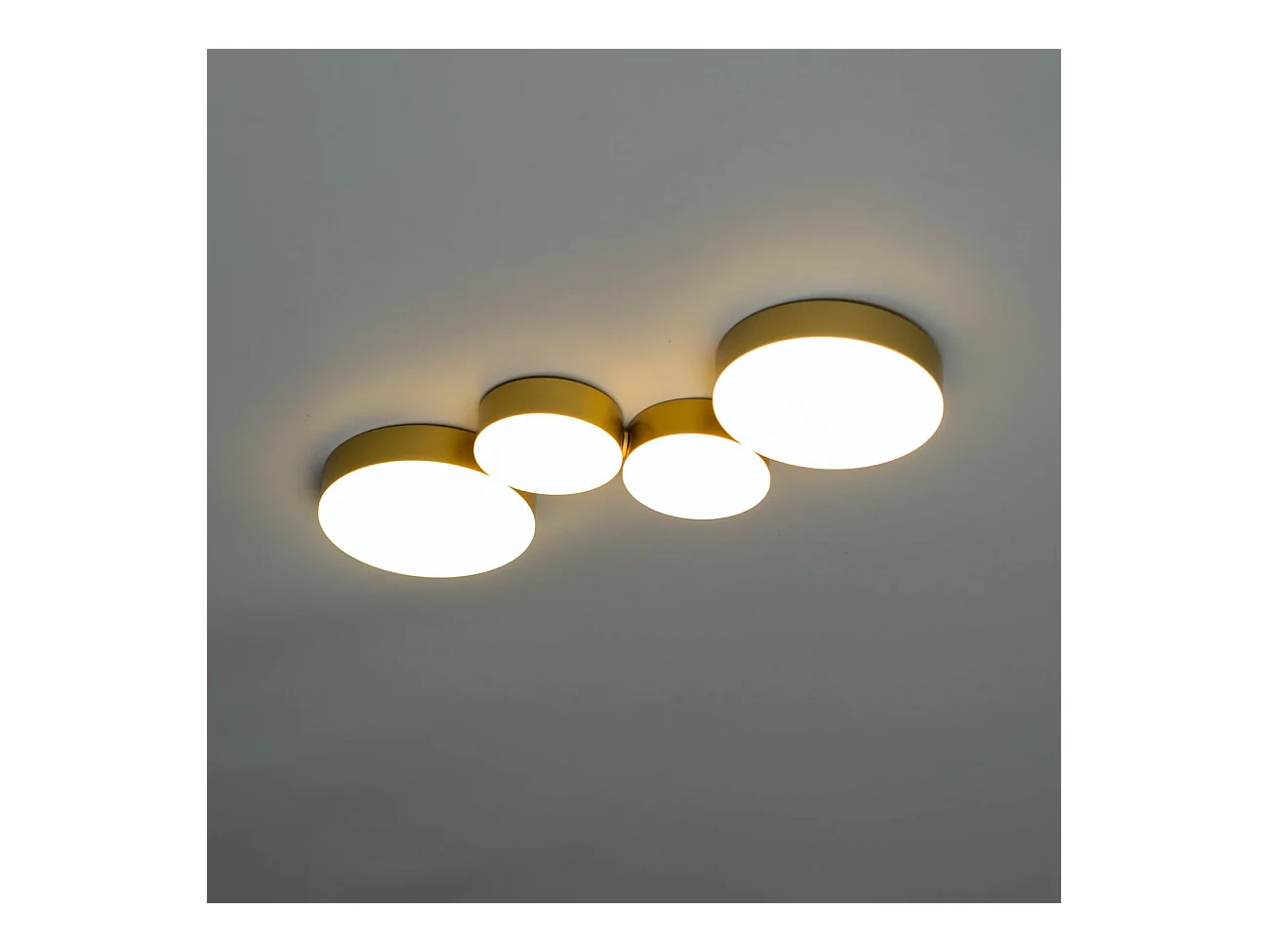 Plafonnier moderne doré 4 spots lumineux LED - Skavi