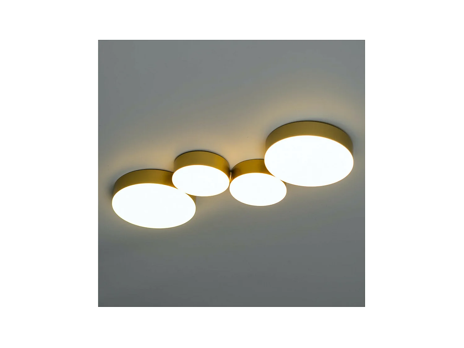 Plafonnier moderne doré 4 spots lumineux LED - Skavi