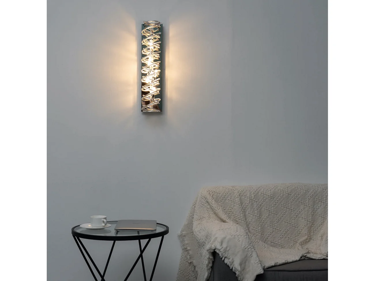 Longue lampe chromée très design 62 cm - Memphis