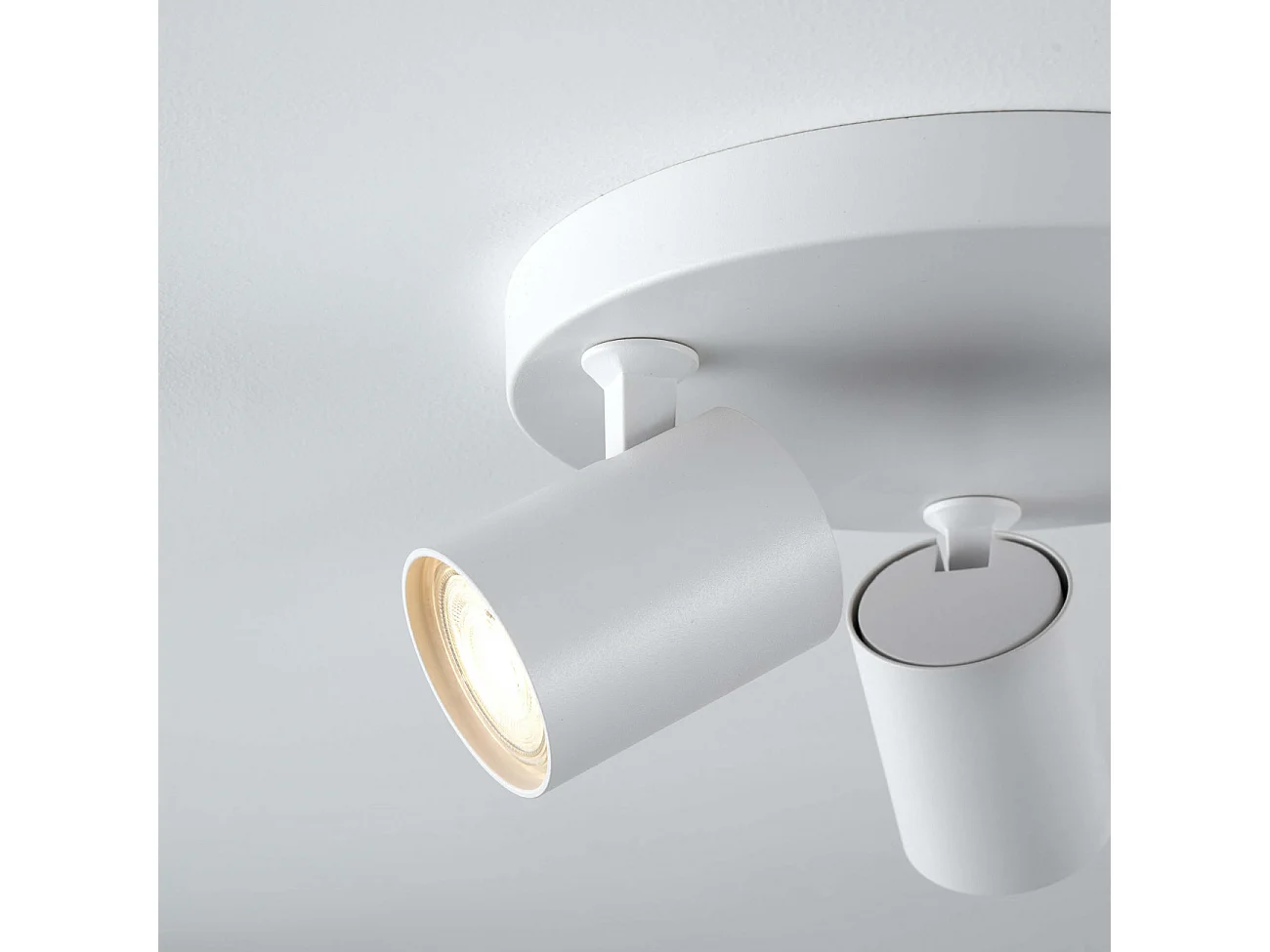 Plafonnier blanc trois spots orientables - Lima