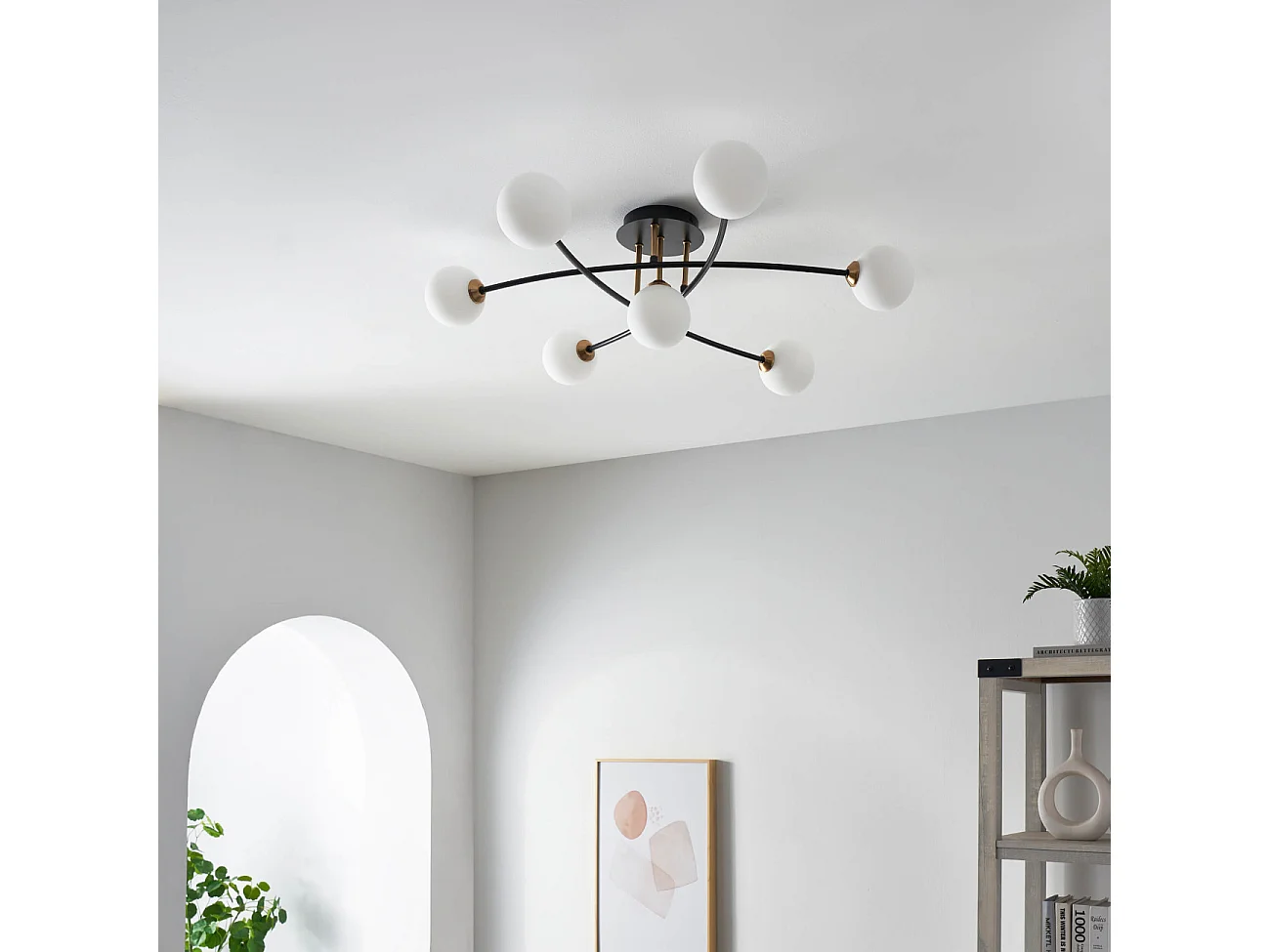 Plafonnier tendance métal noir et verre blanc - Estrela