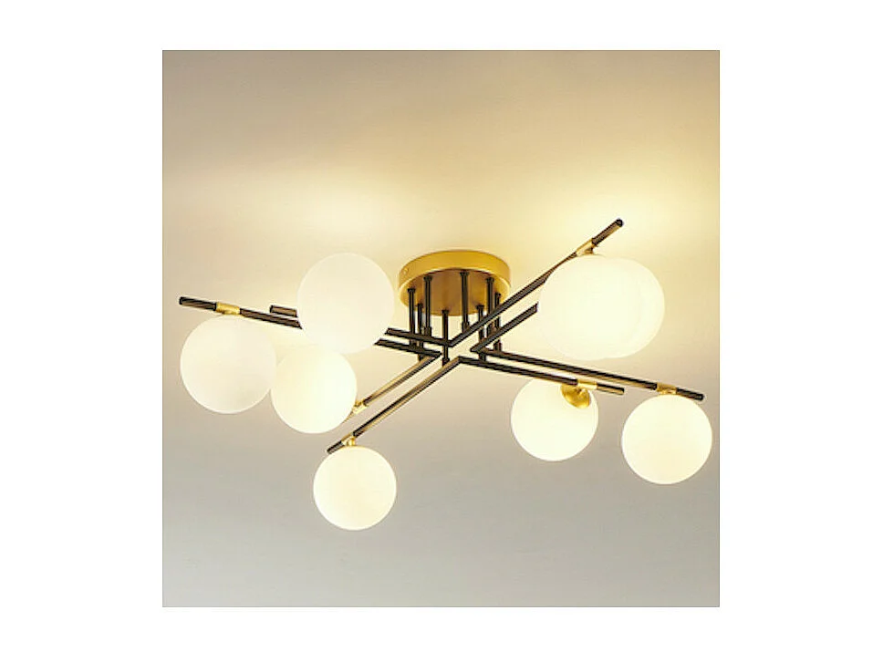 Grand plafonnier chaleureux noir et doré à 8 verres blancs - Mattina