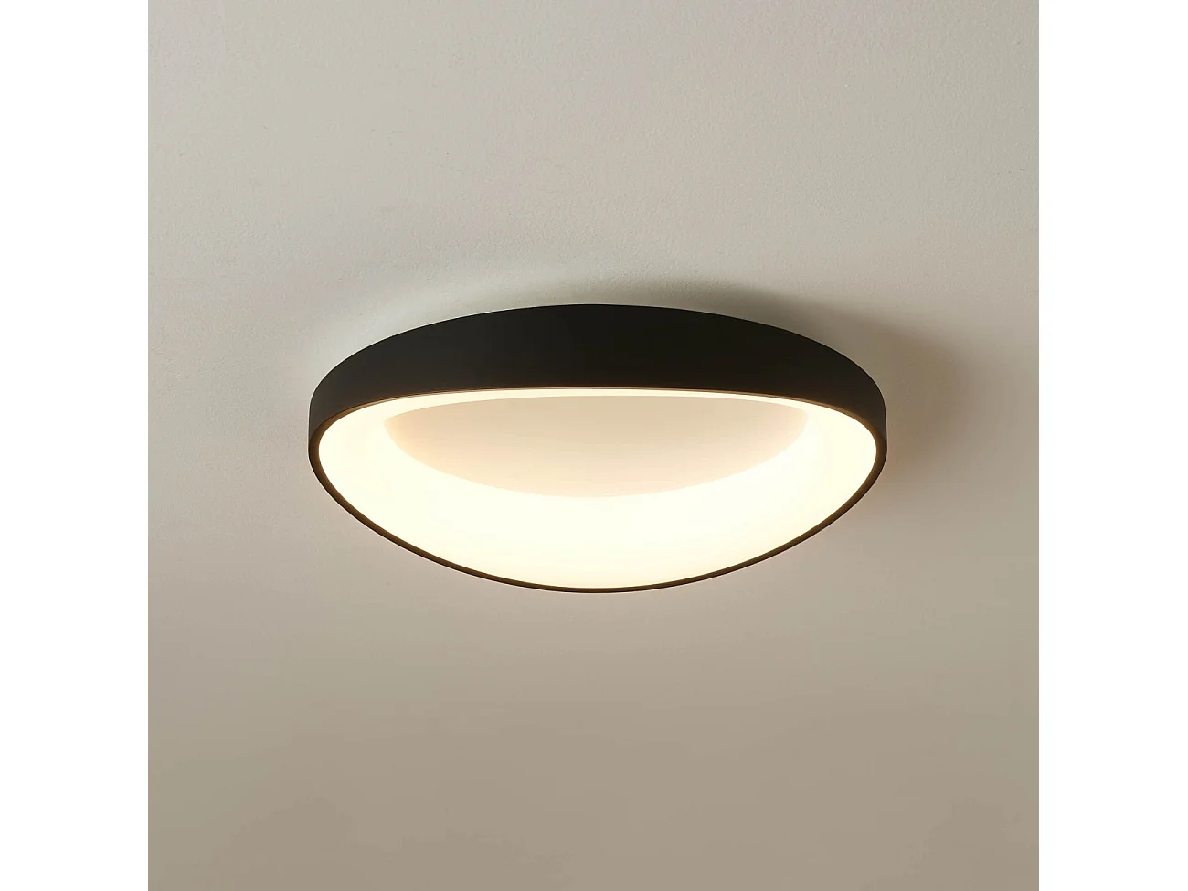 Plafonnier rond noir discret LED compatible avec variateur - Belina