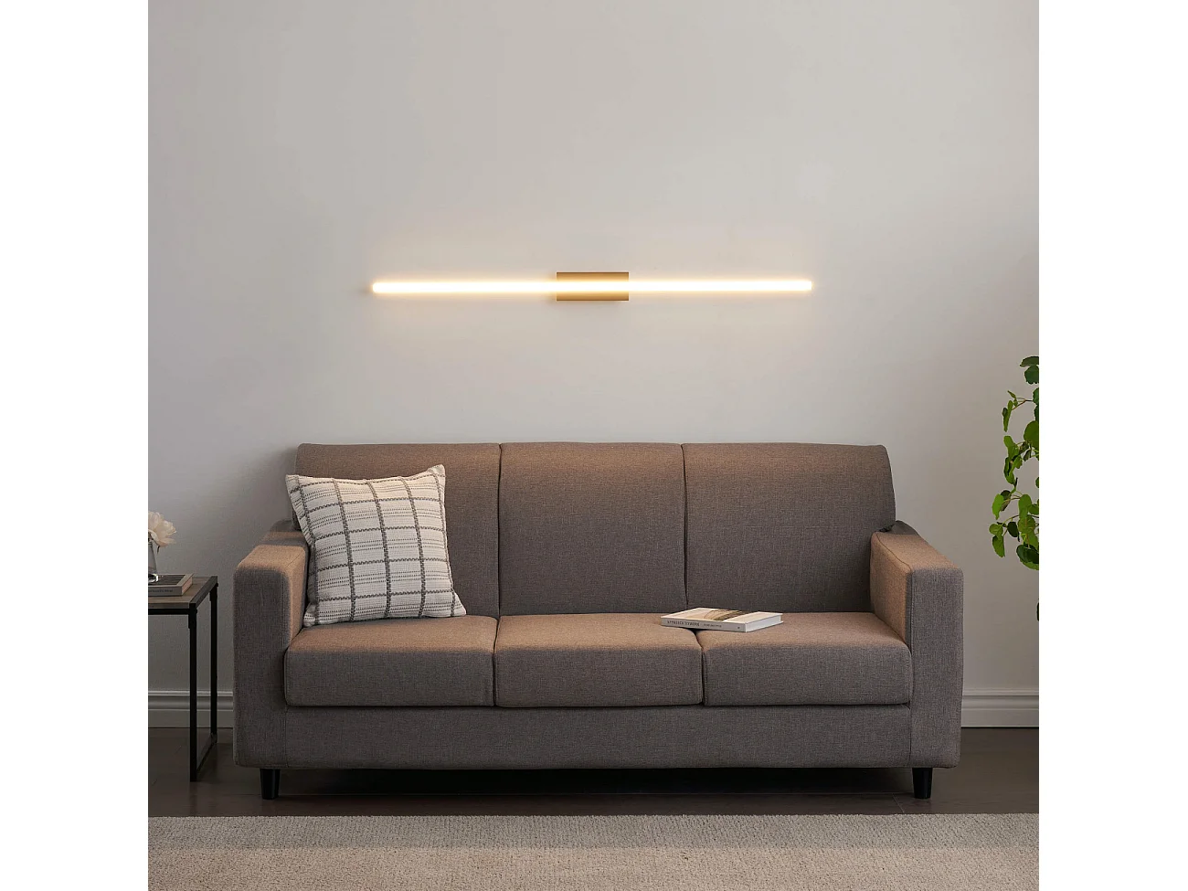 Plafonnier ou Applique murale longiligne ultra design - Nagai