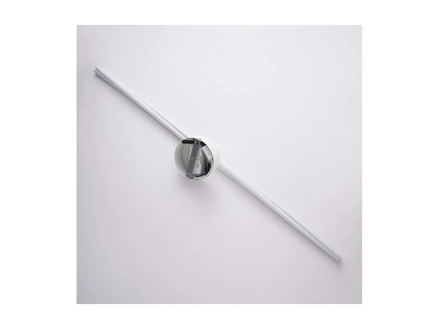 Plafonnier ou longue applique épurée blanche 100 cm intensité variable - Telvo