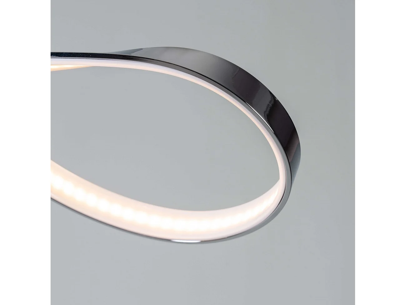 Plafonnier LED design ruban infini chrome - Acht