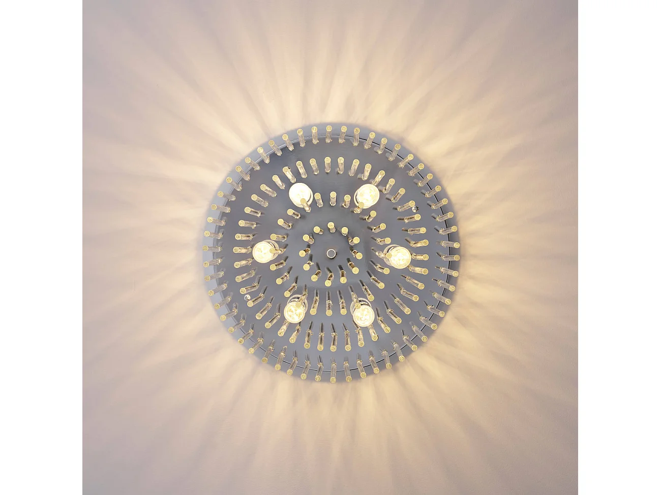 Plafonnier chic chromé en verre cascade de pampille transparentes - Sandrilla