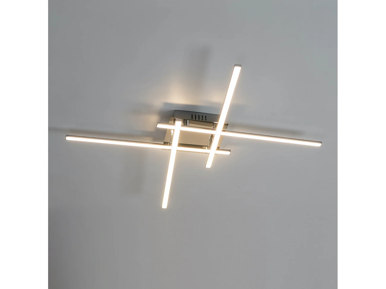 Plafonnier LED design 4 bras chromés - Yuna