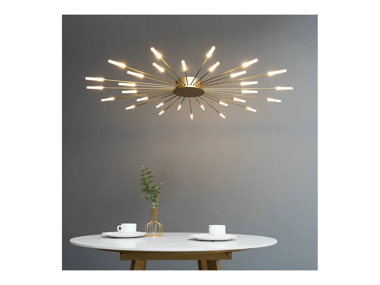 Grand plafonnier laiton bras LED forme de soleil - Isco