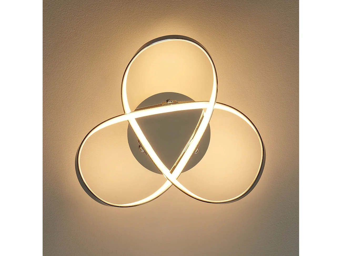 Plafonnier LED design 3 boucles chromé - Acht