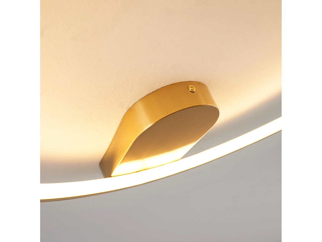 Plafonnier design cercle doré 50 cm - Evelia