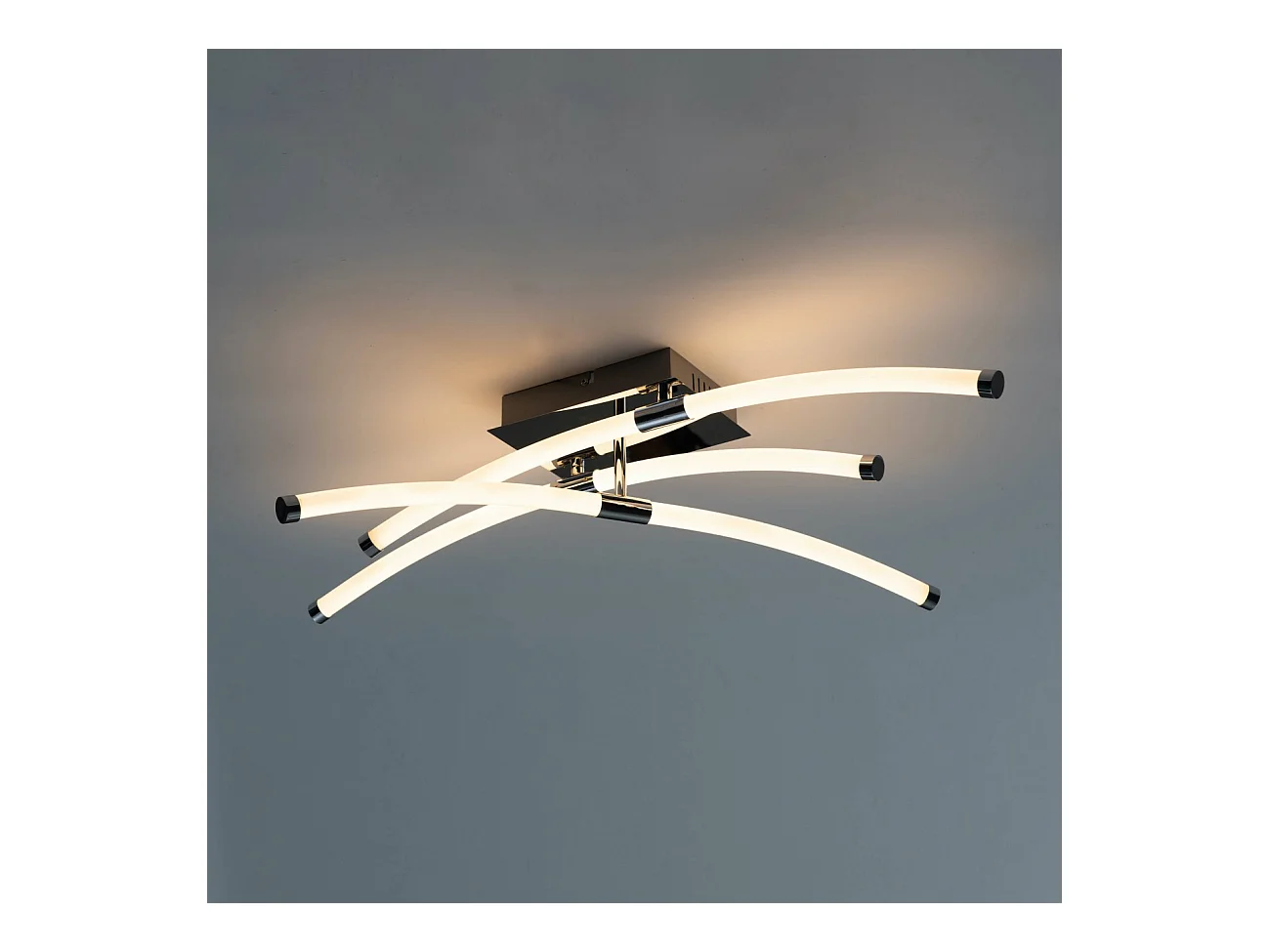 Plafonnier LED triple branche angle ajustable - Adrianna