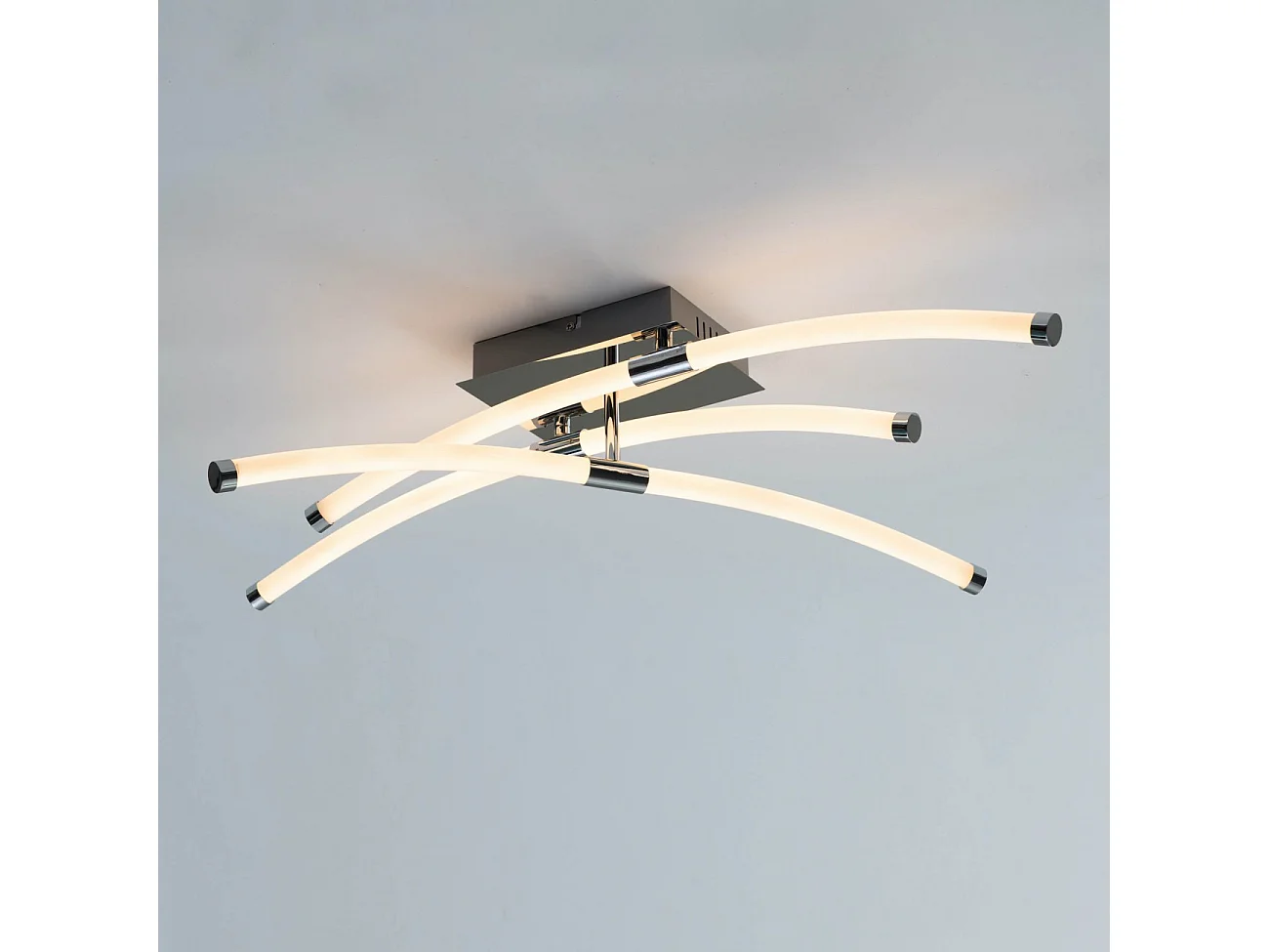 Plafonnier LED triple branche angle ajustable - Adrianna