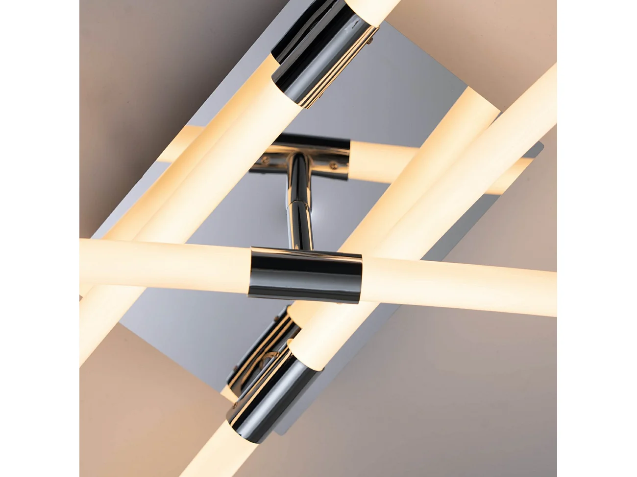 Plafonnier LED triple branche angle ajustable - Adrianna