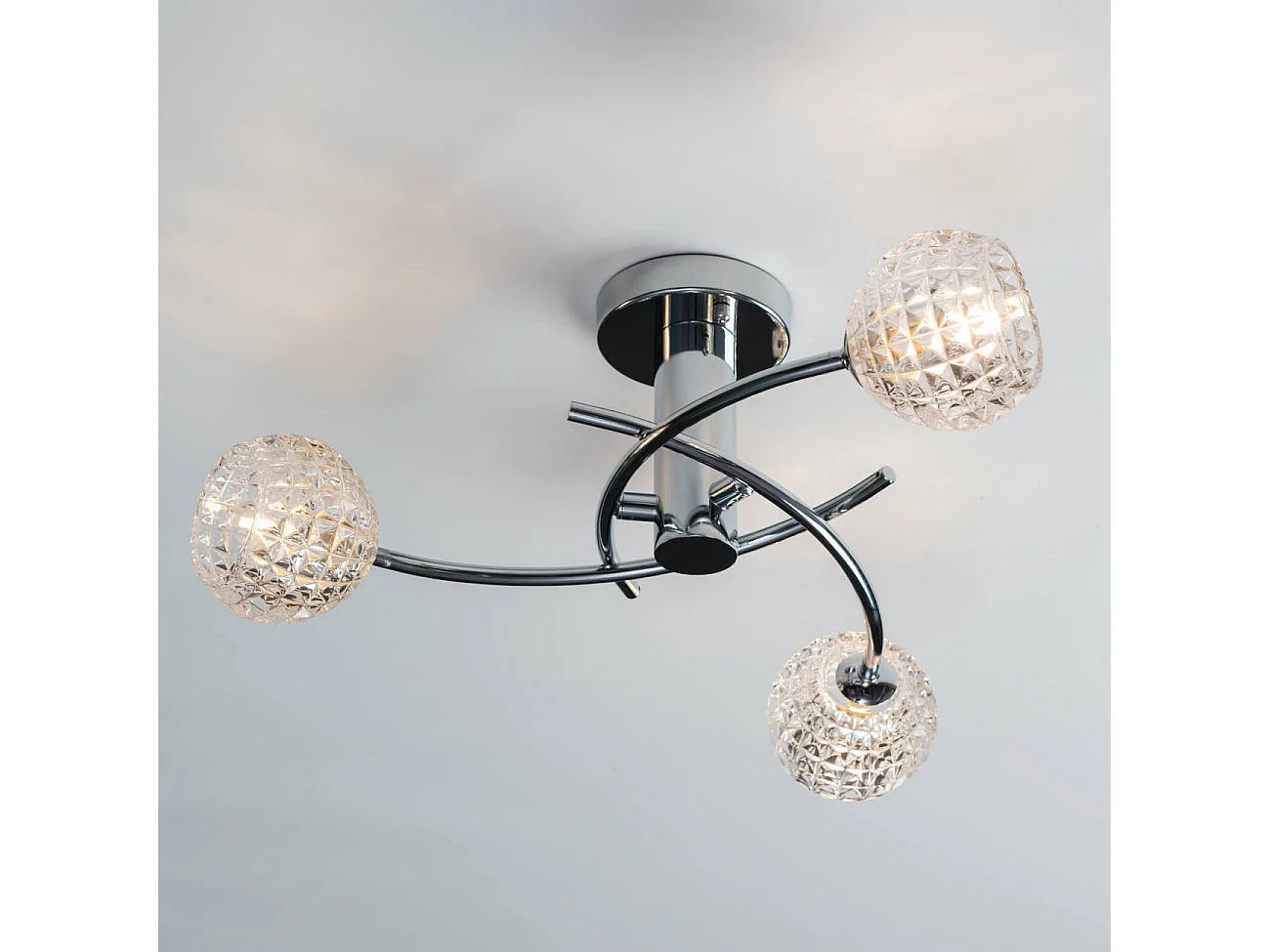 Plafonnier design à 3 sphères transparentes aux motifs graphiques - Salvati