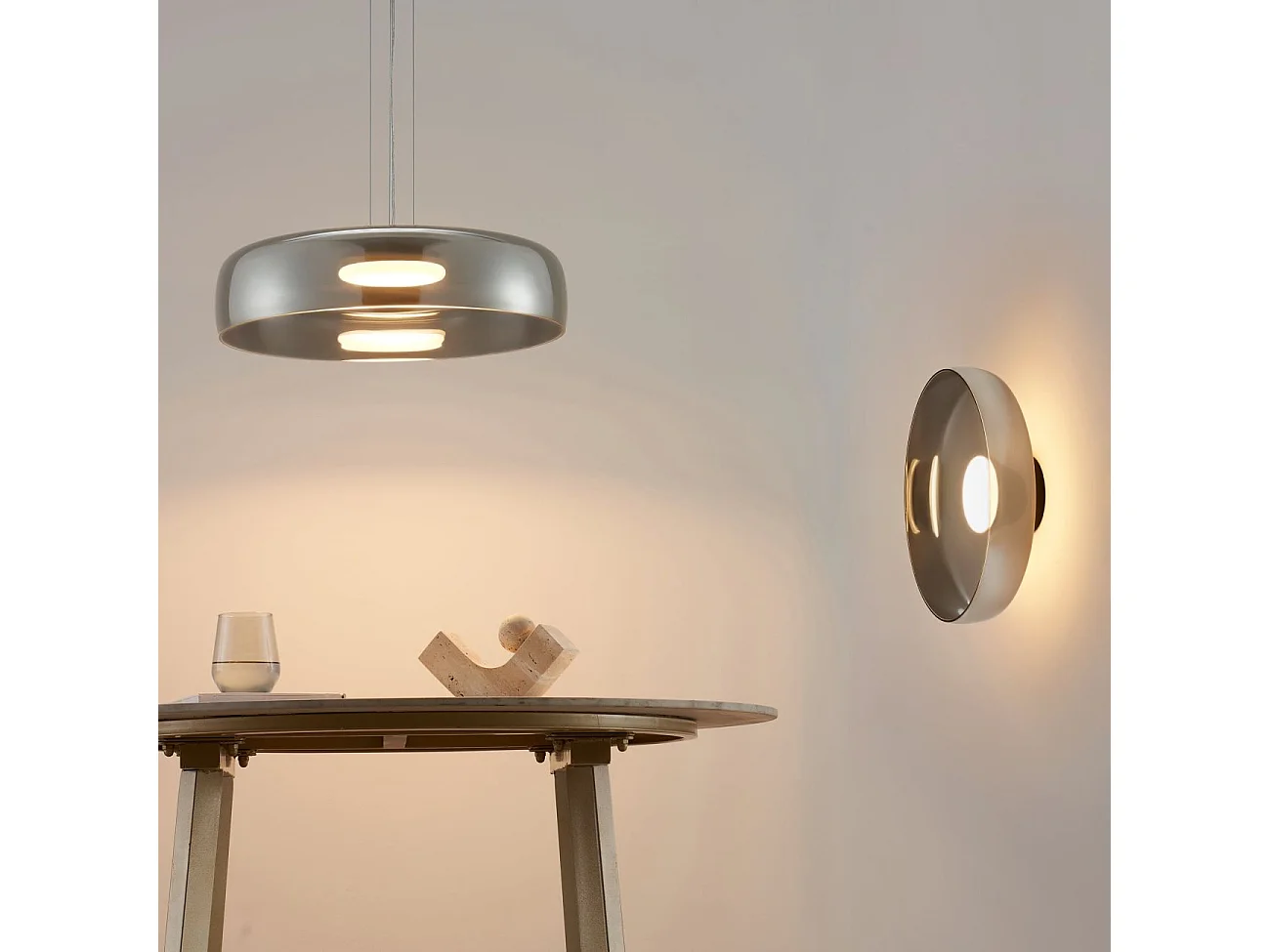 Plafonnier ou applique dôme en verre fumé et métal noir - Riccardo