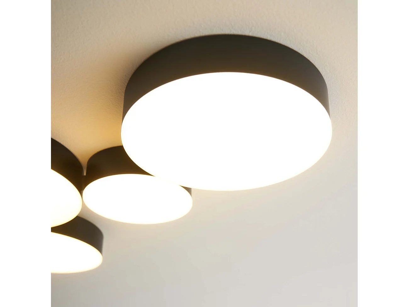 Plafonnier moderne noir 5 spots lumineux LED - Skavi