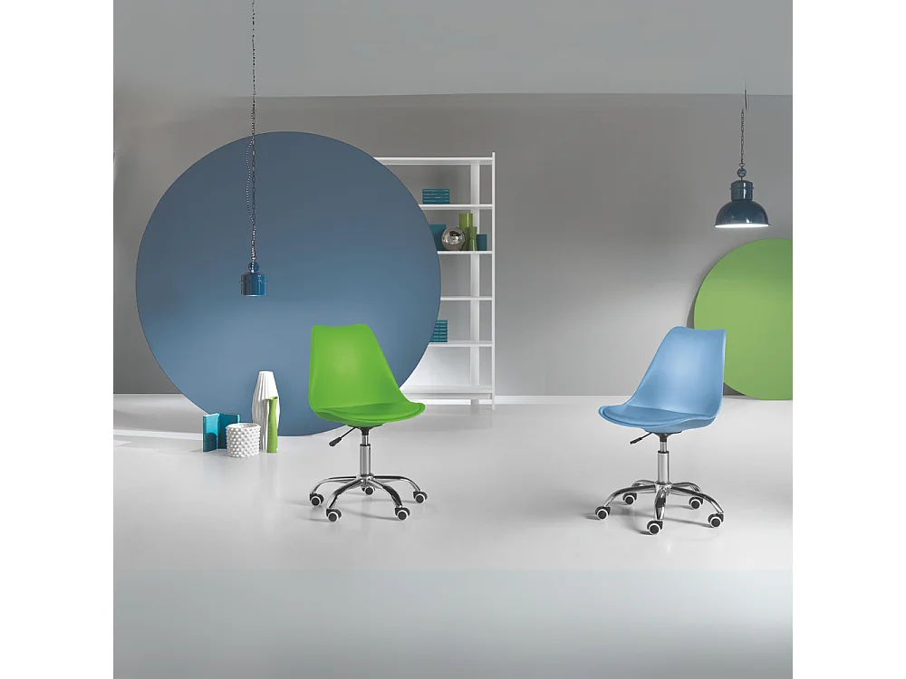 Chaise de bureau pivotante verte "Dorian" en polypropylène avec assise en éco-cuir et base en métal chromé cm 49x47 82/96h