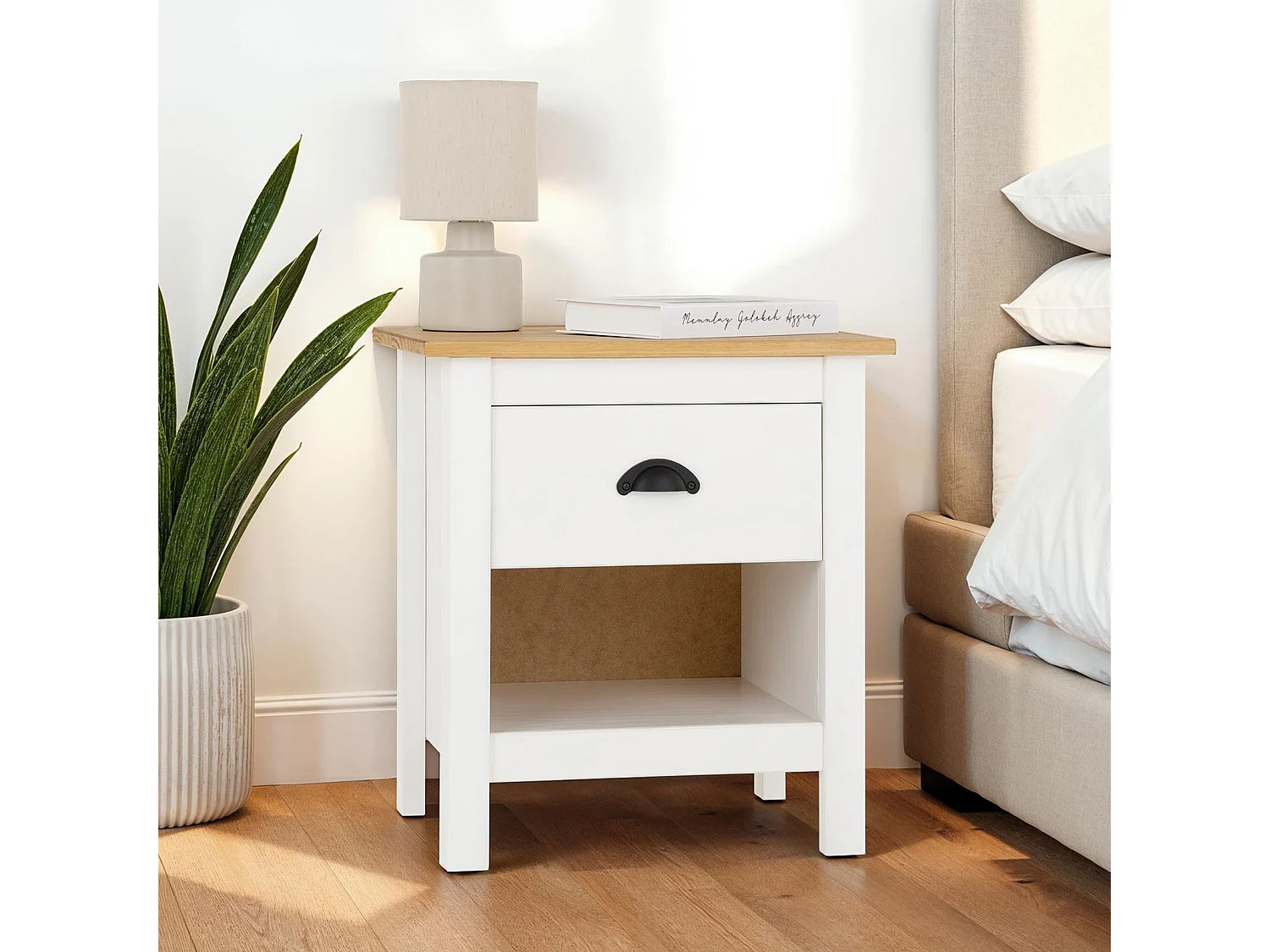 Table de chevet blanche TILLY H 50 cm en bois massif finition laquée avec 1 tiroir et 1 étagère table de nuit
