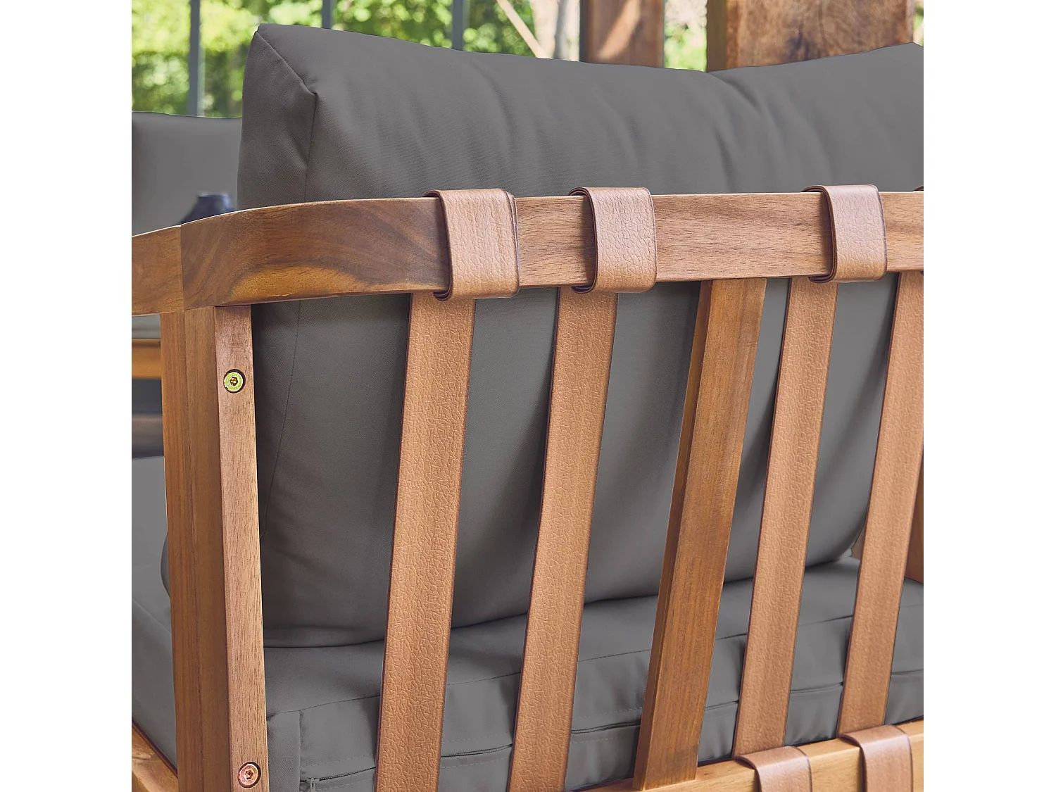 Salon de jardin gris 5 places bois d'acacia LOBERIA avec lanières effet cuir