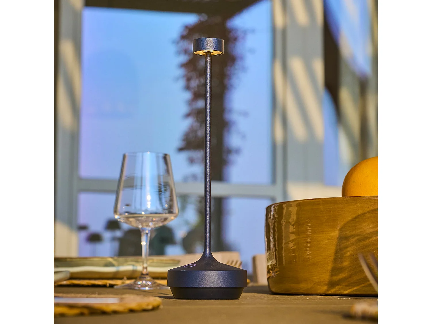 Lampe de table sans fil LED RUBY Noir Acier H25cm