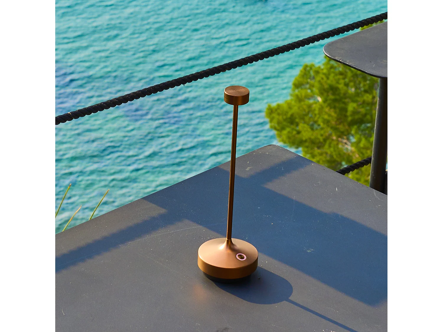 Lampe de table sans fil RUBY Cuivre H25cm