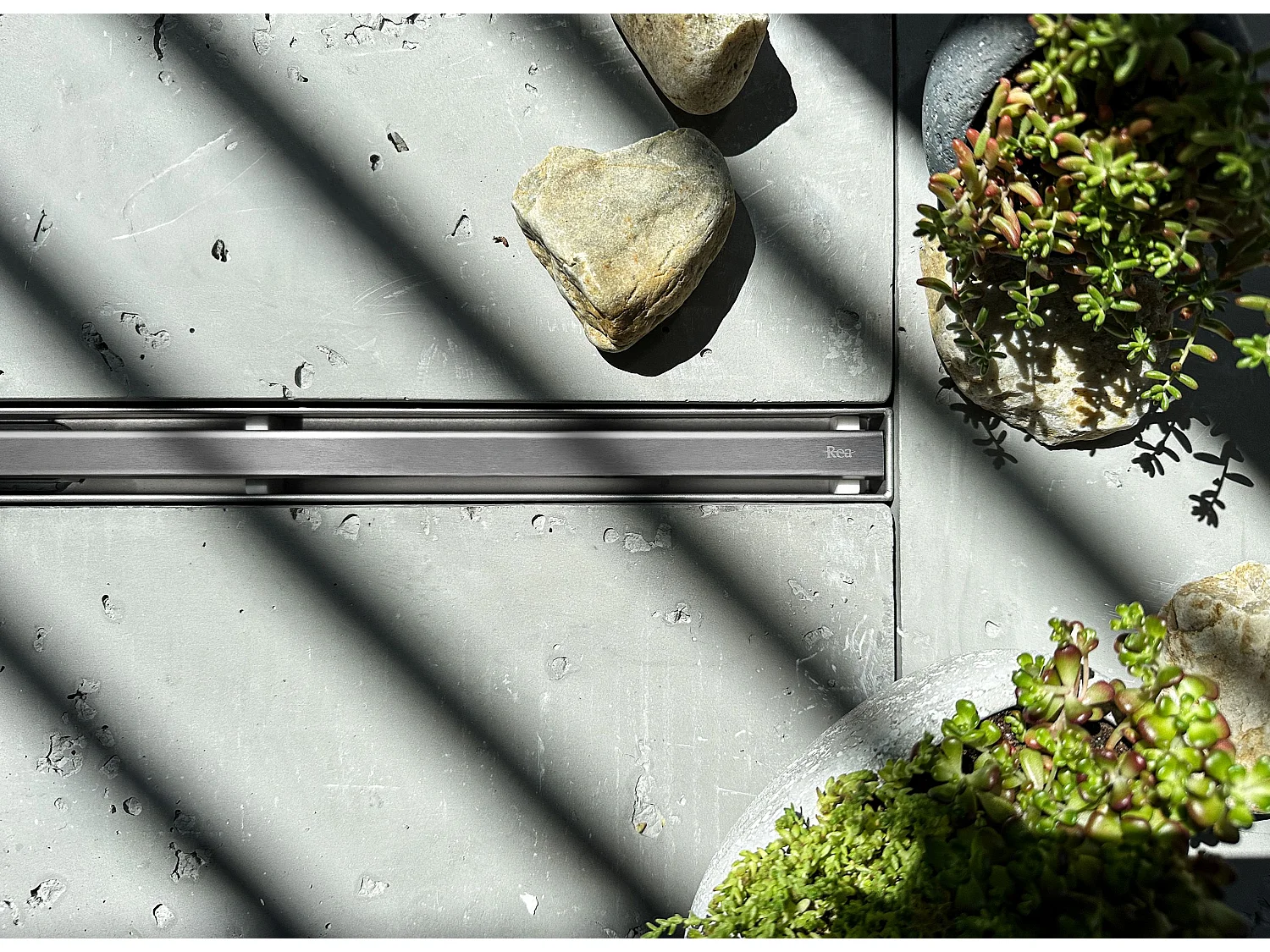 Drenaje Lineal Rea Neox Slim Pro 700 Brush Steel