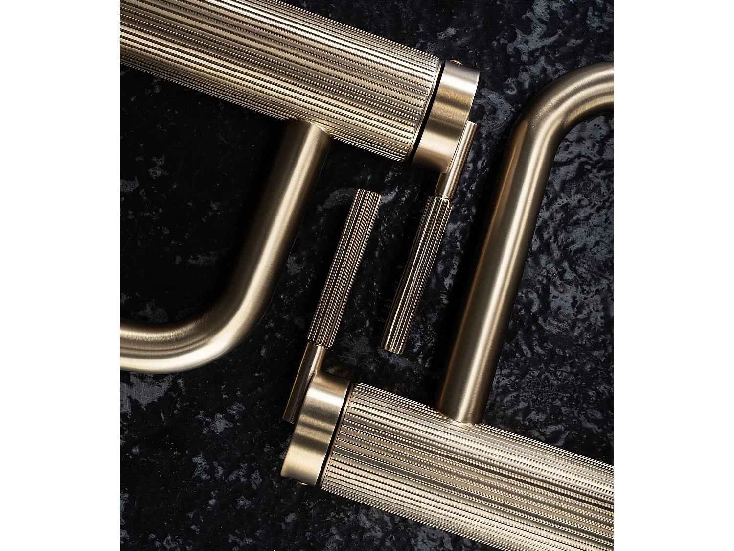 Robinet De Lavabo Rea Js-B348-1Bg Argon High Brush Gold