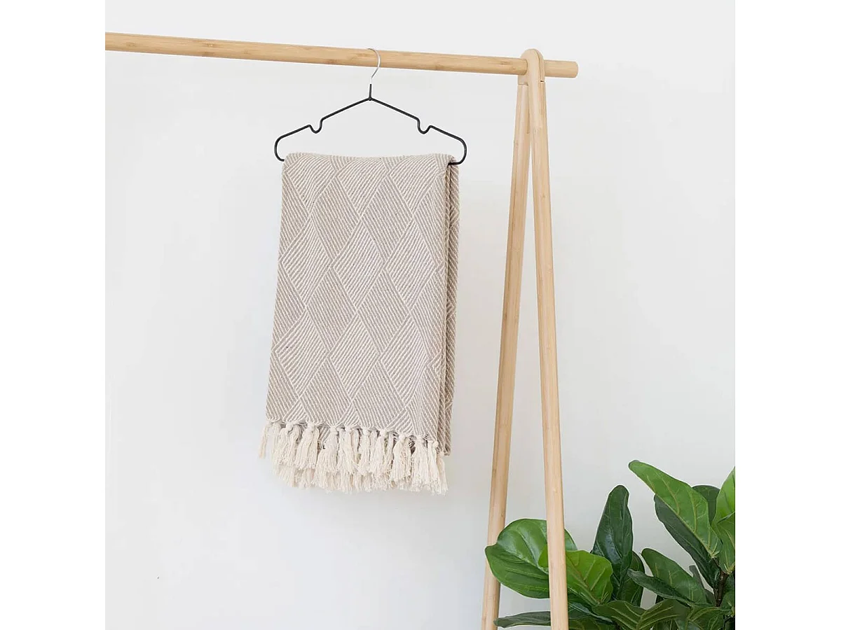 FATHIA - Plaid 130x180cm Taupe et Beige à Motifs Losanges