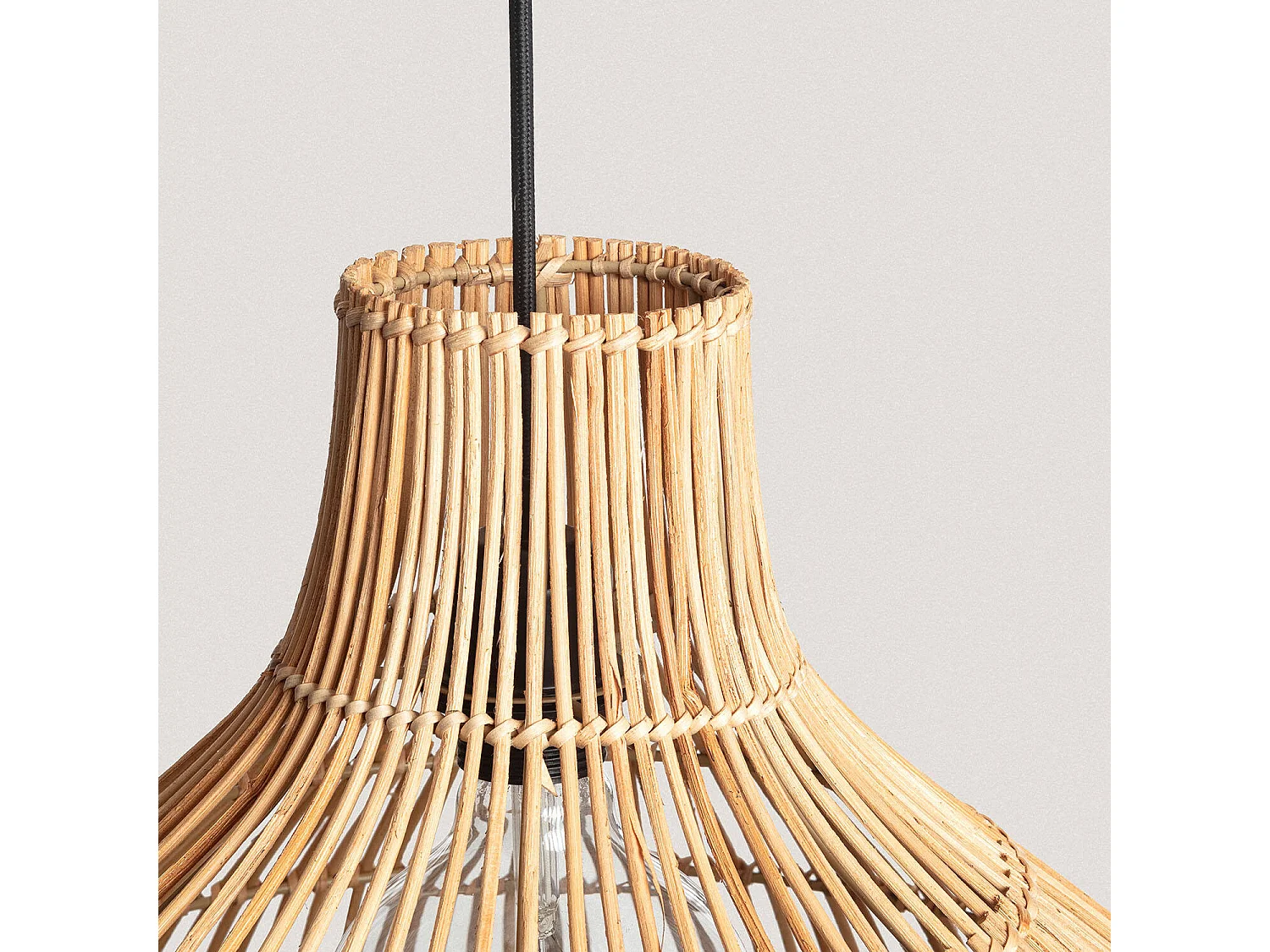 Lámpara Colgante Ratán Amari ILUZZIA Natural / Negro