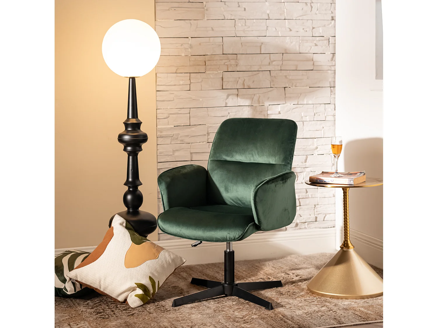 URBAN MEUBLE Fauteuil de bureau ergonomique pivotante avec accoudoirs en velours sapin vert