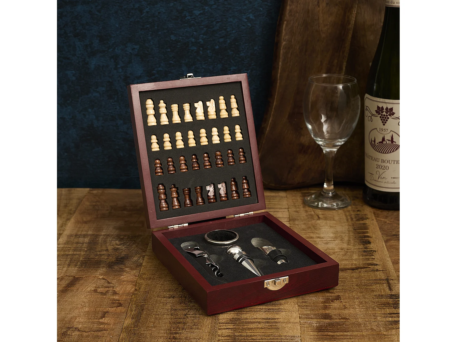 Coffret Vin 4 Pieces Avec Echiquier Marron