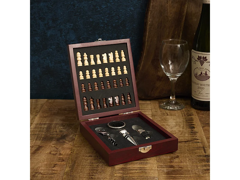 Coffret Vin 4 Pieces Avec Echiquier Marron