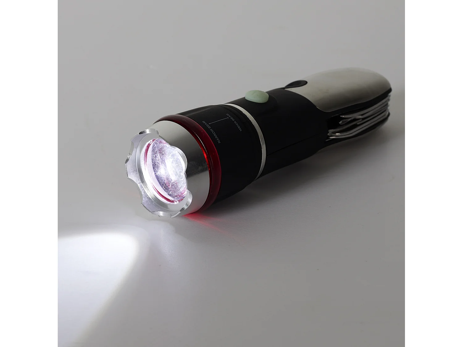 Lampe Torche Multifonction 8en1 Noir