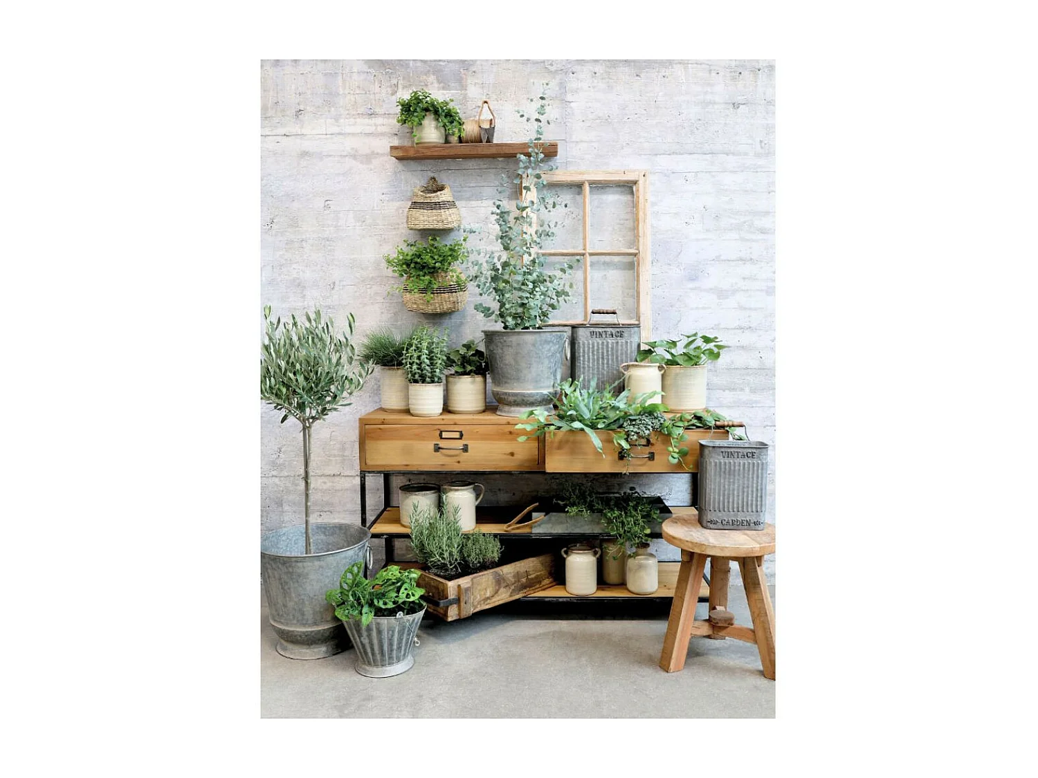 Meuble buffet en bois de sapin marron et fer noir 124 x 42 x 72 cm