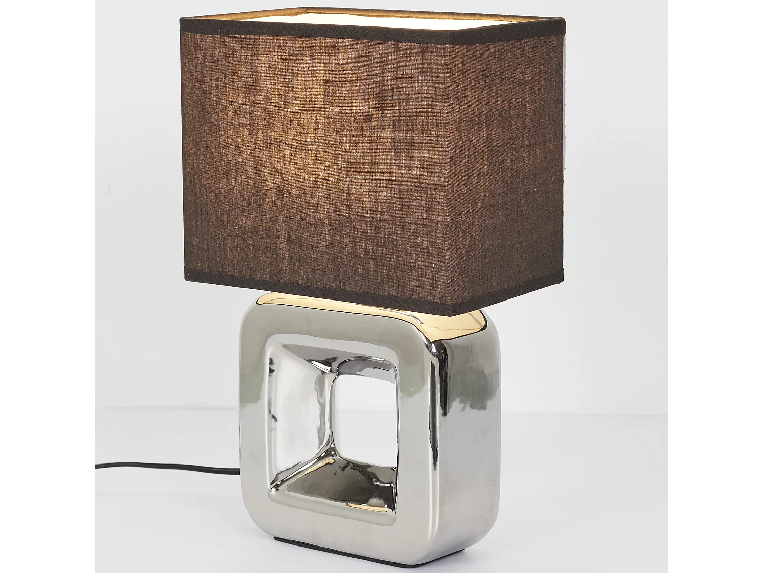 Lampe Ceramique Finition Chromee H32.5cm Argent, Blanc