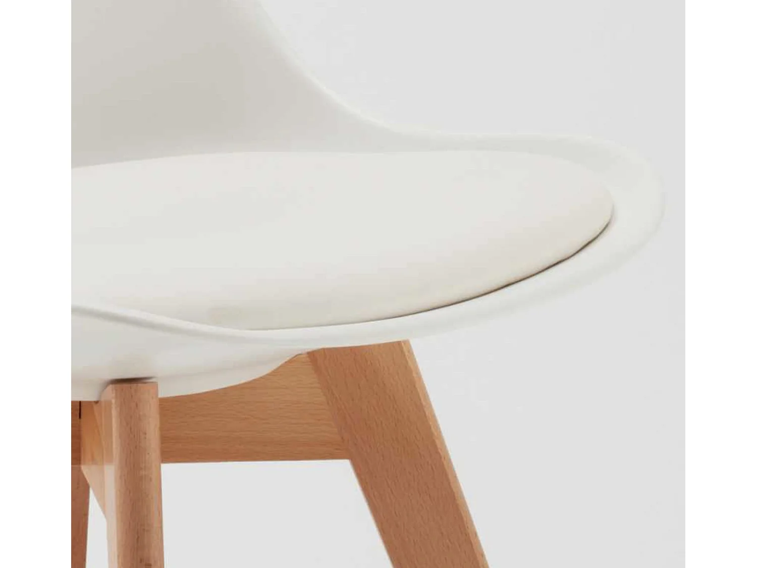 Chaise naturel et blanc avec coussin simili cuir Anko - Lot de 2