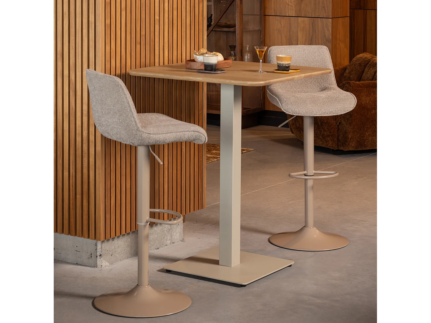 Tabouret de bar en polyester MARTEN