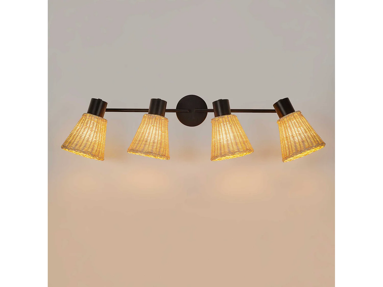 Plafonnier Nature à 4 lumières en rotin noir et naturel pour ampoule E27