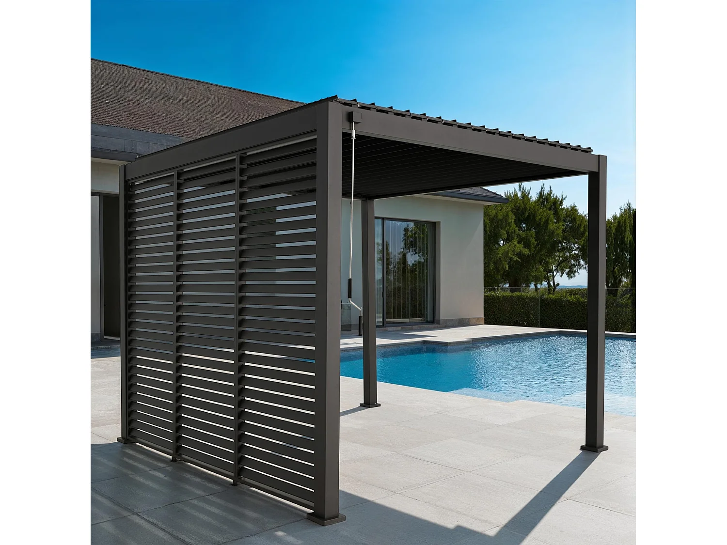 Pergola bioclimatique aluminium 3x3 m V2 lames orientables + 3 persiennes TRIOMPHE anthracite