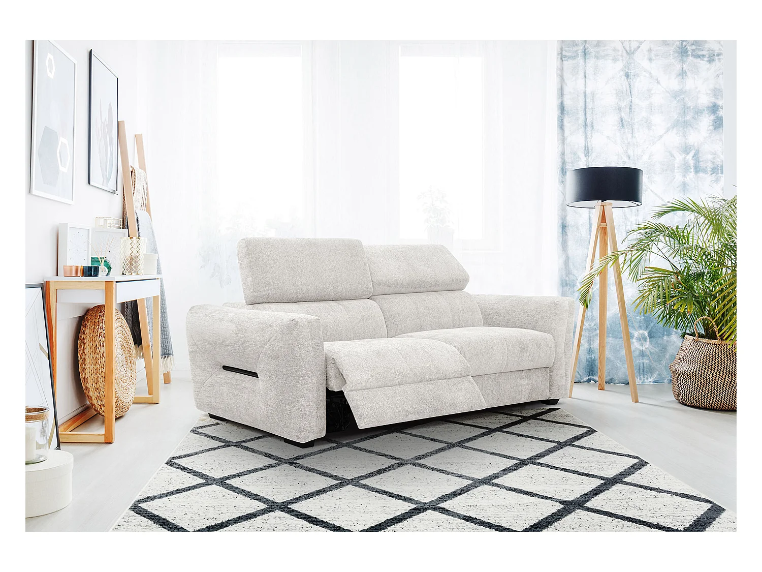 CALVERA Sofa 3-Sitzer mit 1 Relaxfunktion und verstellbare Kopfstützen, perlweiß