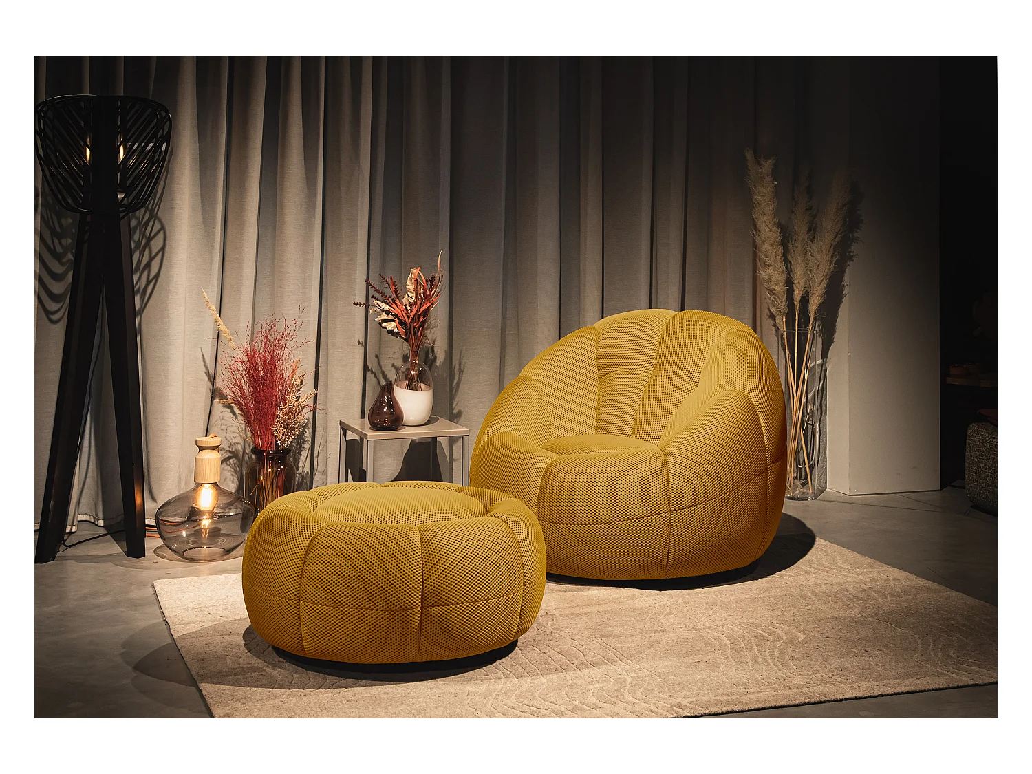 Fauteuil avec pouf tissu jaune - FIGO et FAGO