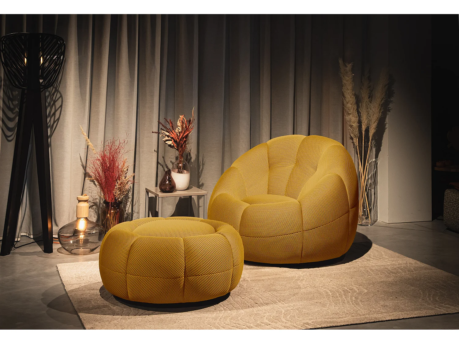 Fauteuil avec pouf tissu jaune - FIGO et FAGO